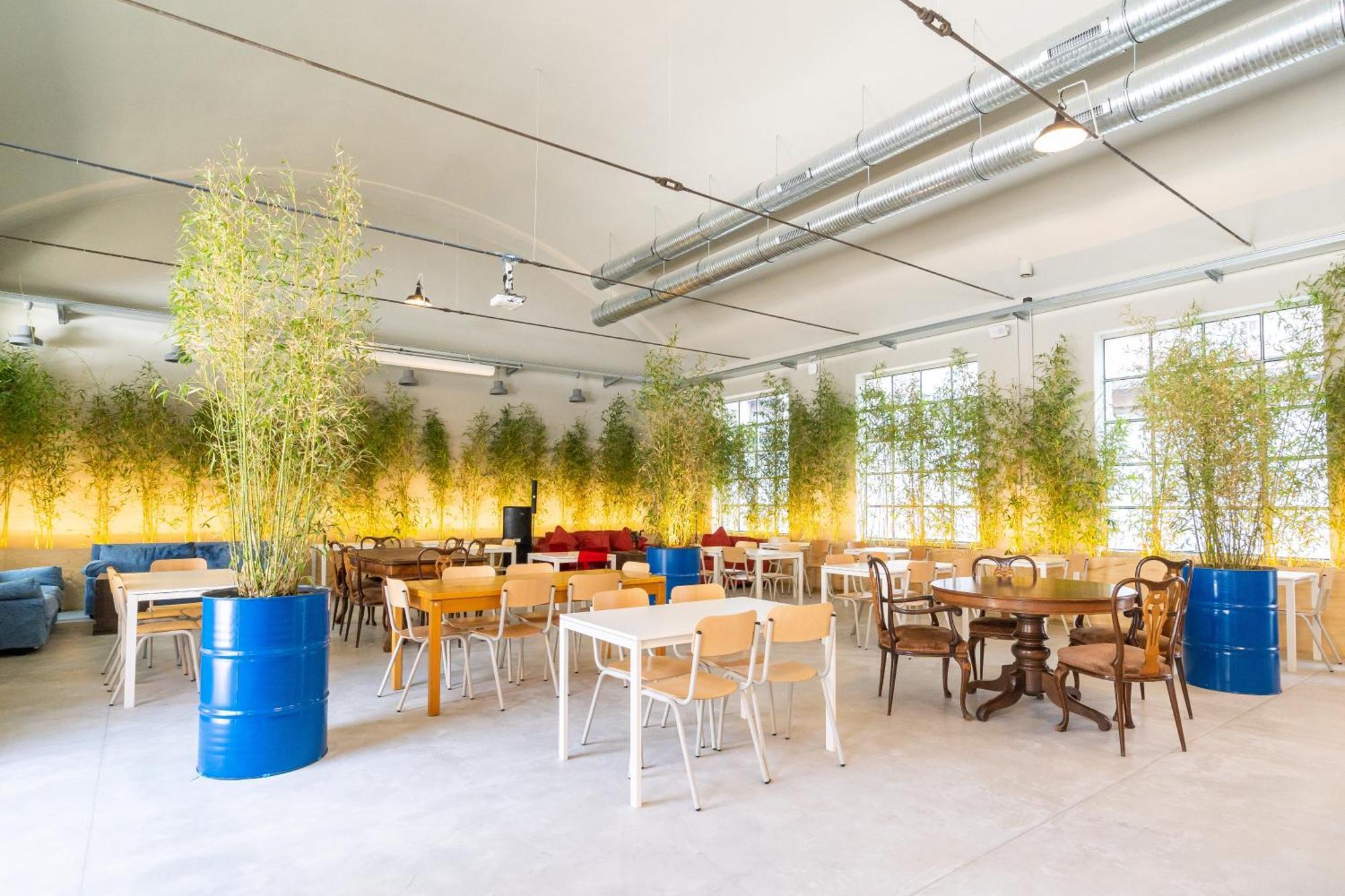 Hostal Bovisa Urban Garden
